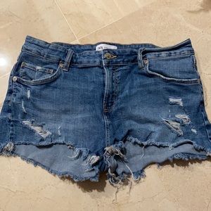 Zara Jean Shorts, Size USA 08/EUR 40/ MEX 30